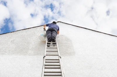 Peinture extérieure au Seure — façades et ravalement